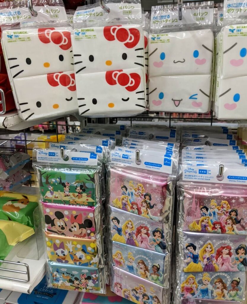 ダイソー キャラクターポケットティッシュ