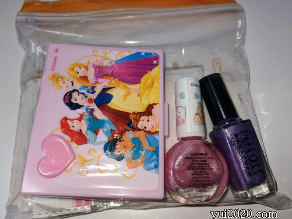 ネイルグッズをひとまとめ