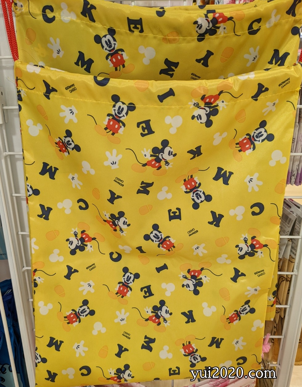 ダイソー きんちゃくバッグ(ディズニープリンセス、トイ・ストーリー、ミッキーマウス)37cm×28cm