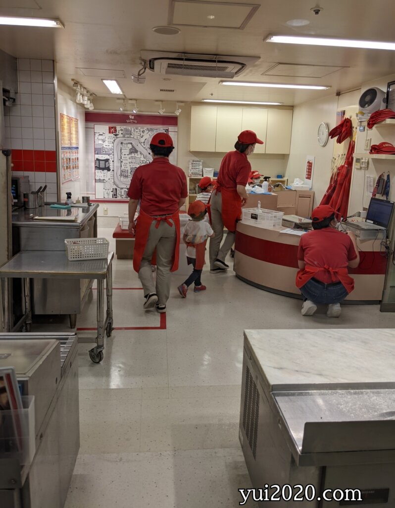 ピザショップの店内
