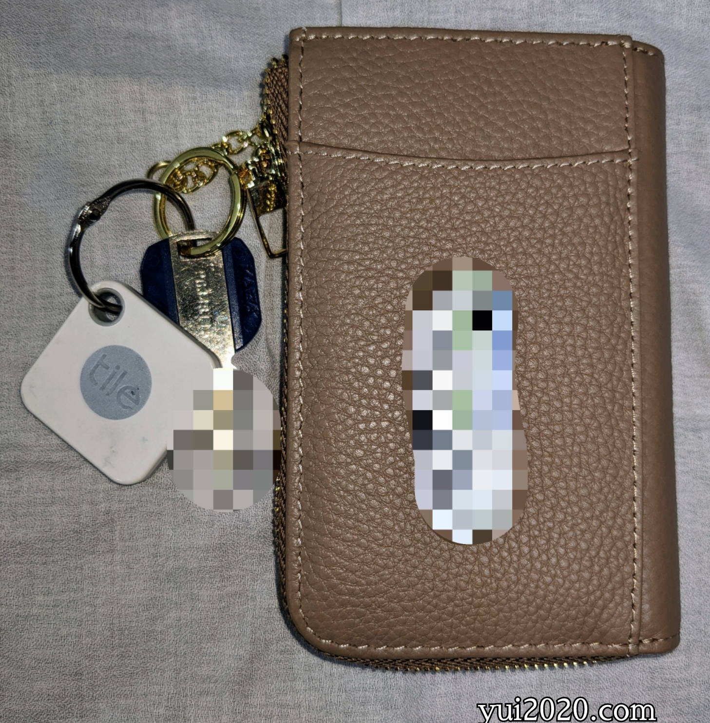 メインのクレカ、鍵、Tileを入れたところ