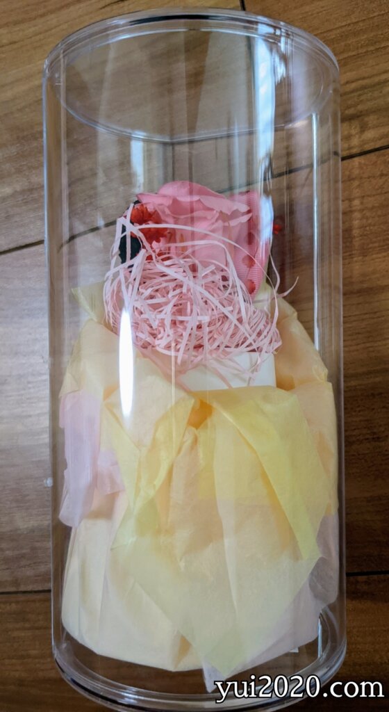 プリザーブドフラワーを入れてみました