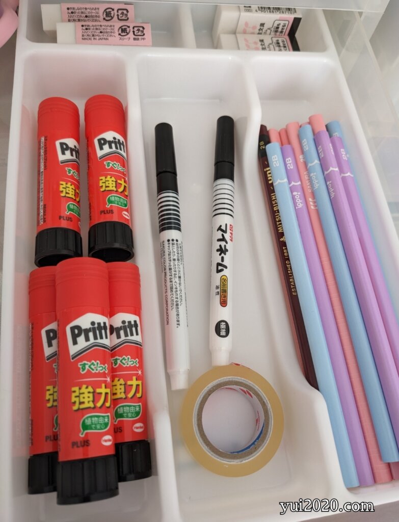 小学校の文房具ストック引き出し