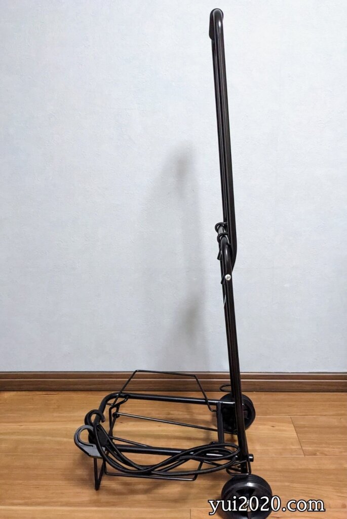 キャリーカートを立てたところ。